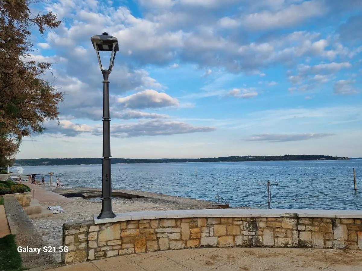 Apartment Rivarela Blu - Newly Renovated And Top Location Near Sea Novigrad Istria
